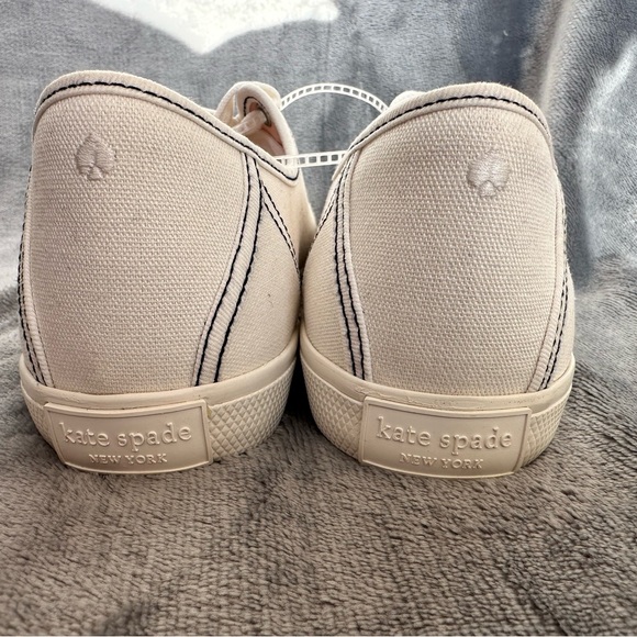 NWOB Kate Spade Women’s Tommi Sneakers, White, Size 7.5, Bride, Casual, Classic - Picture 1 of 7